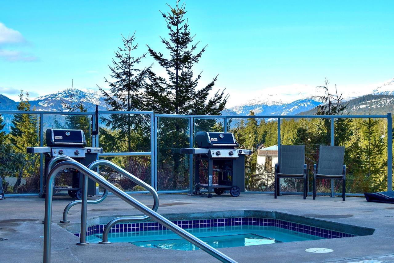 Floor With Pool And Hot Tub By Harmony Ferienhaus Whistler
